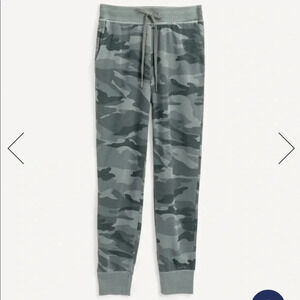. Nwt! Splendid Camo Jogger L